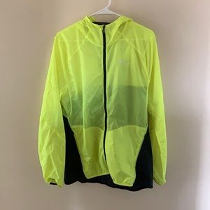 Saucony Lightweight Wind Breaker Jacket